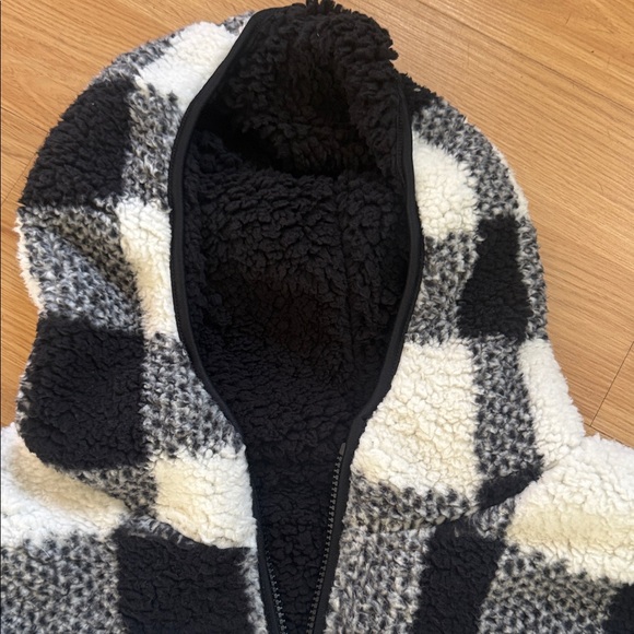 NWT Plaid Hooded Sherpa Jacket in Black and White XXL Weatherproof - Picture 3 of 6